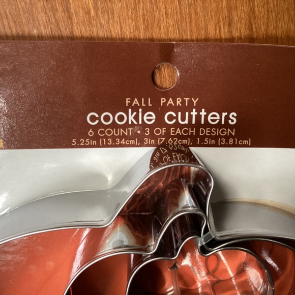 Fall Party Cookie Cutters New with tag 2 packs - Picture 4 of 9